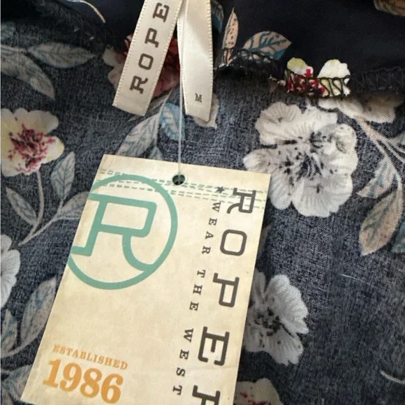 Roper Black and Pink Floral Western Dress with Bell Sleeves Size Medium NWT - Picture 4 of 5